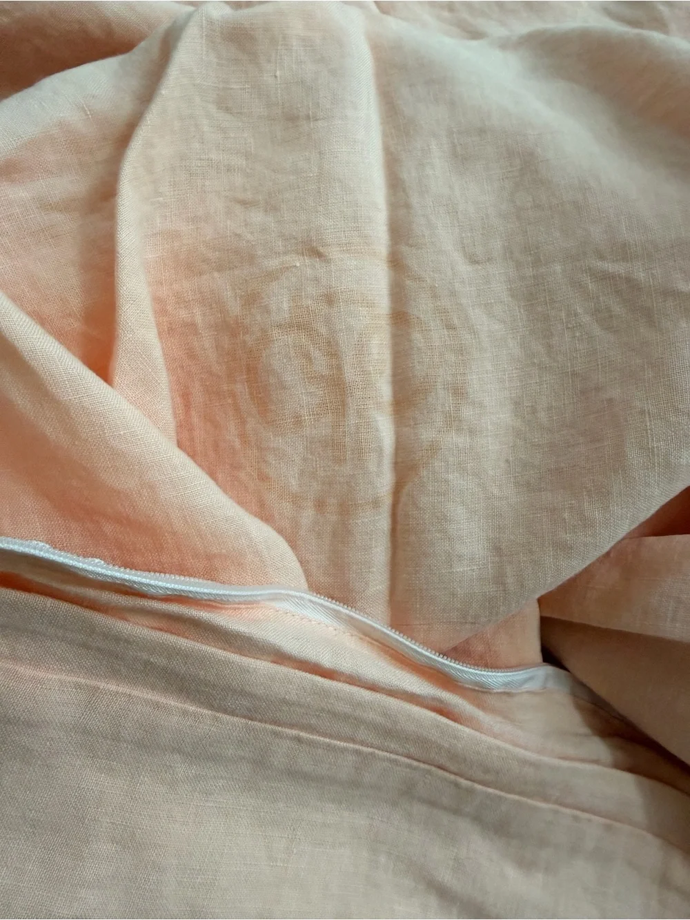 Dazed But Amazed Peach Linen Duvet with White Canvas Tote